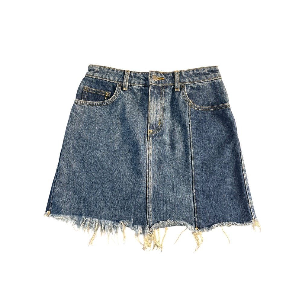 Carmar‎ Denim Mini Skirt Women's Size 4 27 Blue Pieced Raw Hem Frayed D46 2326